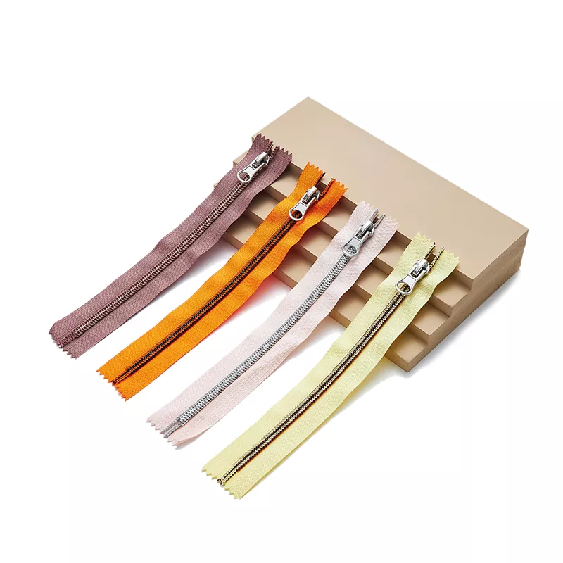 Dây kéo bọc nylon